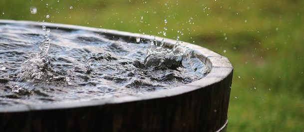 Rituales con agua de lluvia