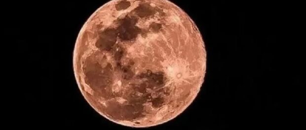 qué significa nacer en luna llena